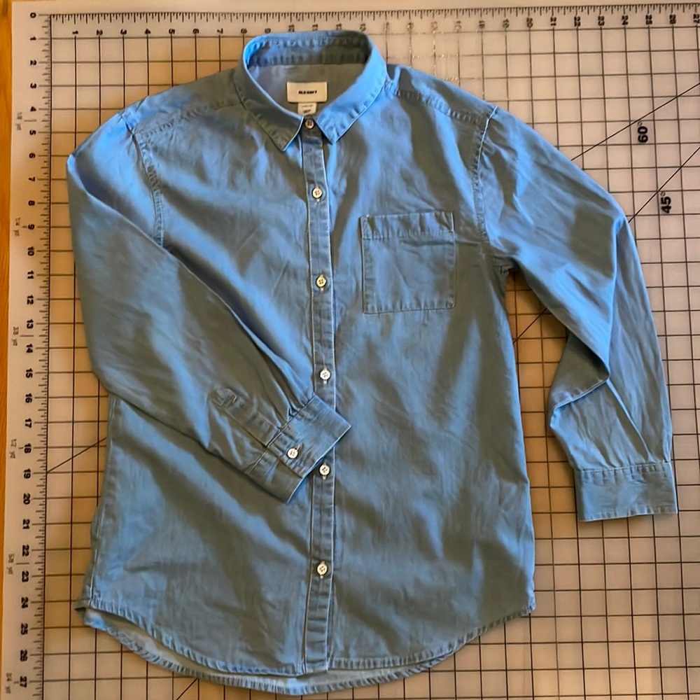 Old Navy cotton button down shirt